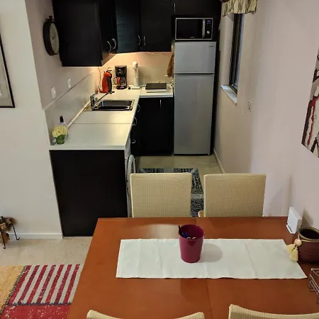 아파트 Apartment 50 Square Meters Loutraki Wifi, Smart Tv Netflix Mountain View